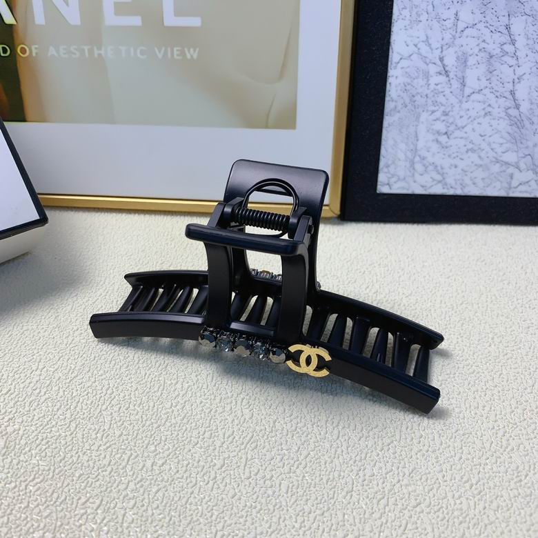 Chanel Hair Grab Clip  (3)